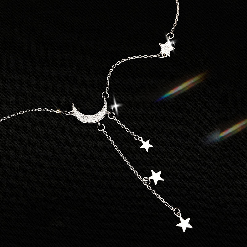 Collar de estrella y luna.