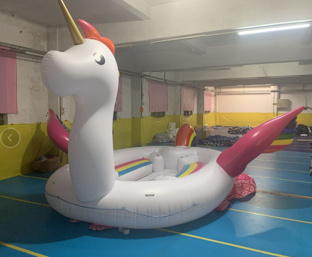 Flotador gigante de unicornio.